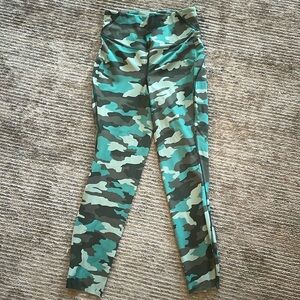Lululemon Base Pace High-Rise Running TightHeritage 365 Camo Tidewater Teal